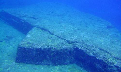 Подводные пирамиды в Японии - Остров Йонагуни 06
