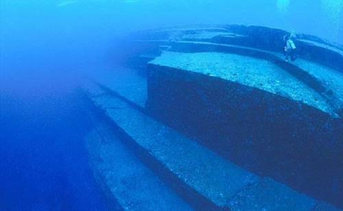 Подводные пирамиды в Японии - Остров Йонагуни 02